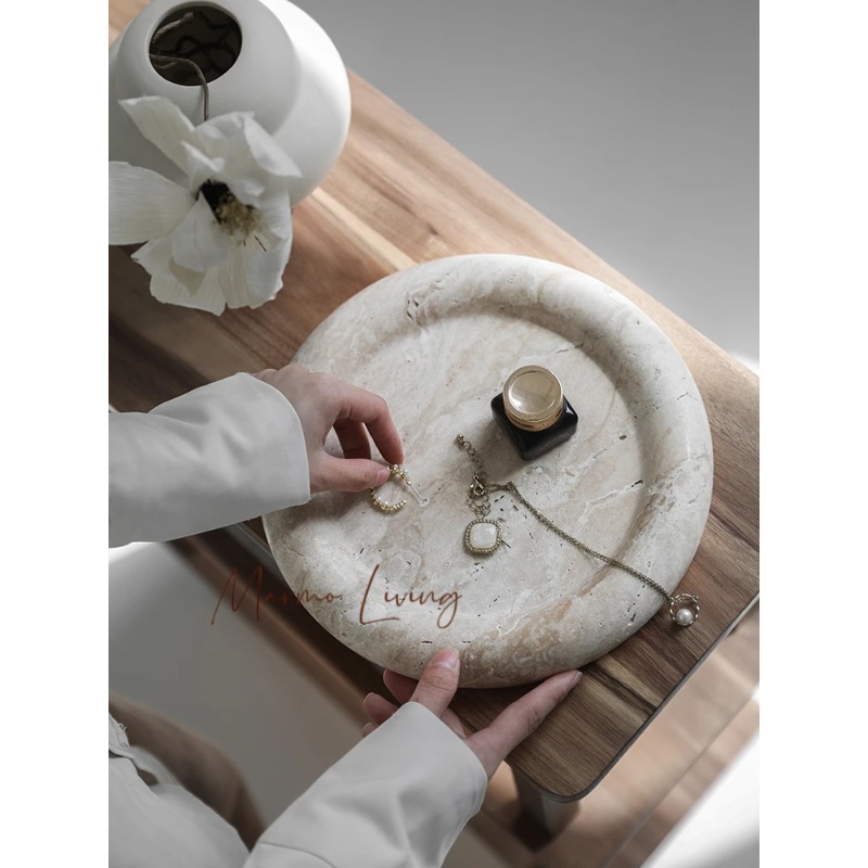 Modny beżowy taca z trawertynu – Home Bathroom Trends recenzja i cena